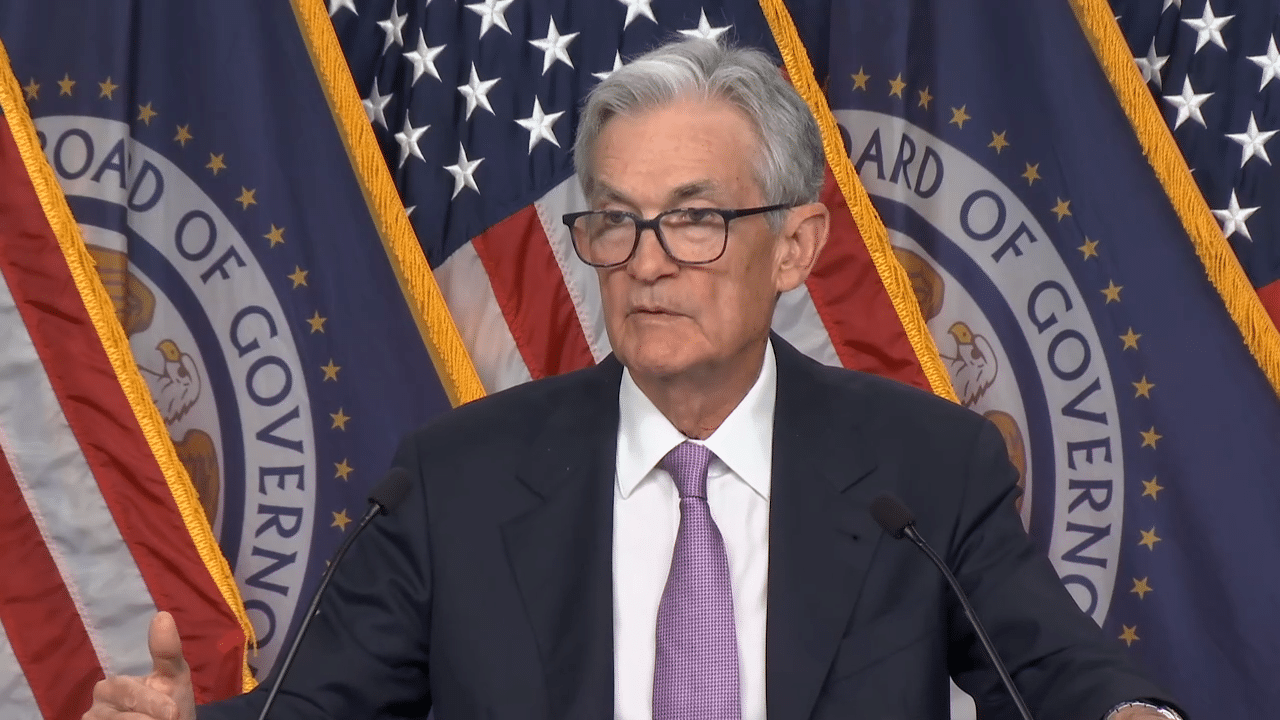 Jerome Powell addressing the Press